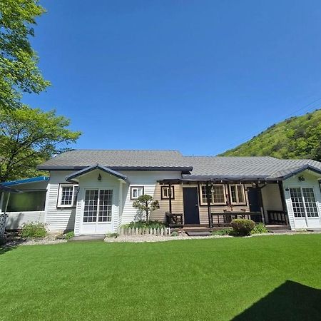 Pyeongchang Heungjeong Valley 409 Pension Экстерьер фото