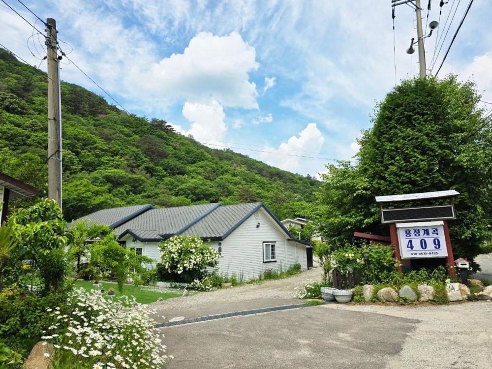 Pyeongchang Heungjeong Valley 409 Pension Экстерьер фото